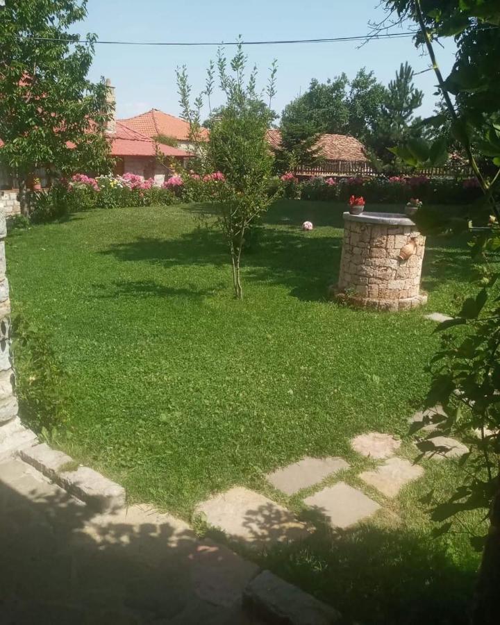 Bujtina Shkodrani Bed & Breakfast Voskopojë Dış mekan fotoğraf